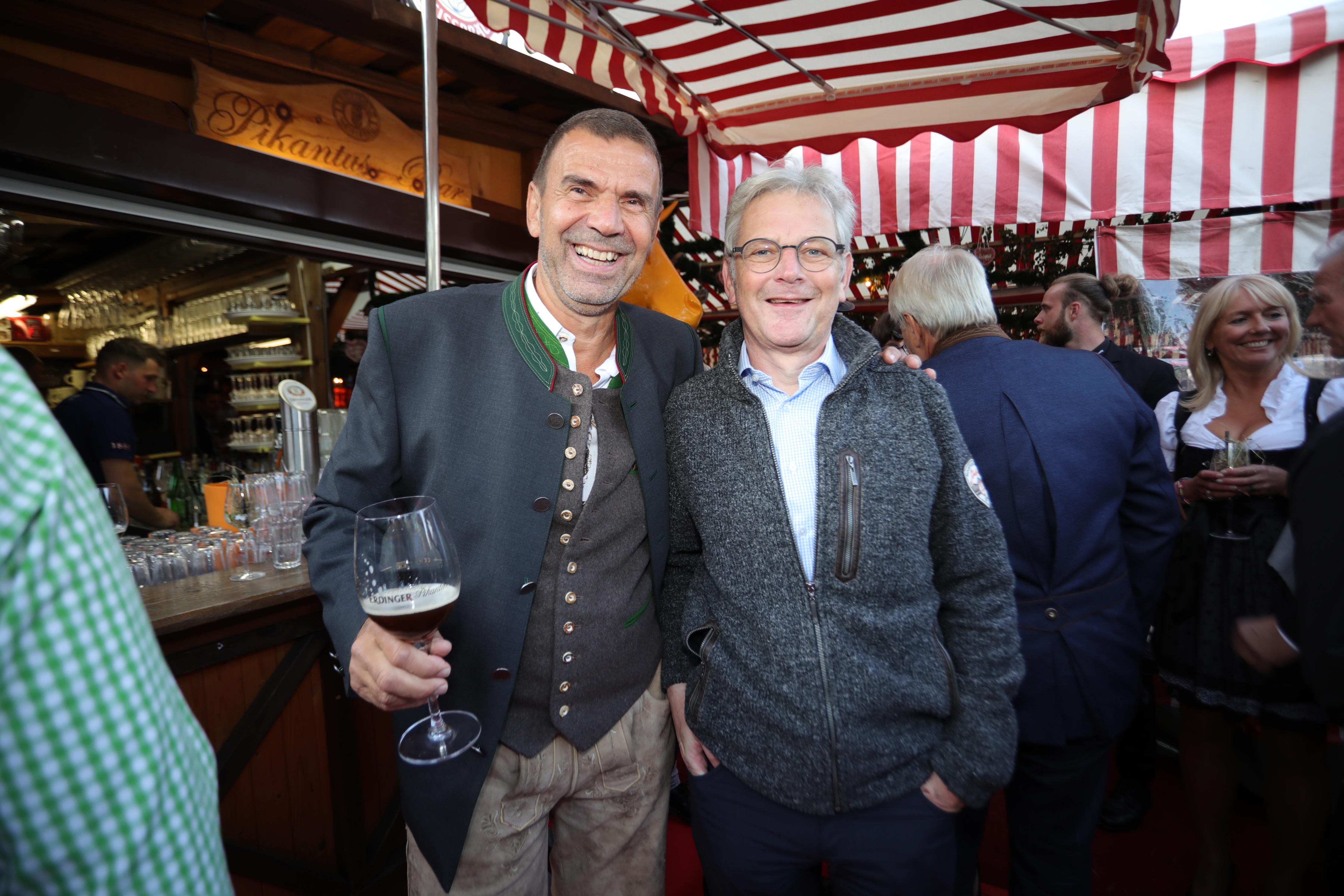 Rechts im Bild: Andreas Radlmaier, der Projektbüroleiter des Kulturreferats der Stadt.