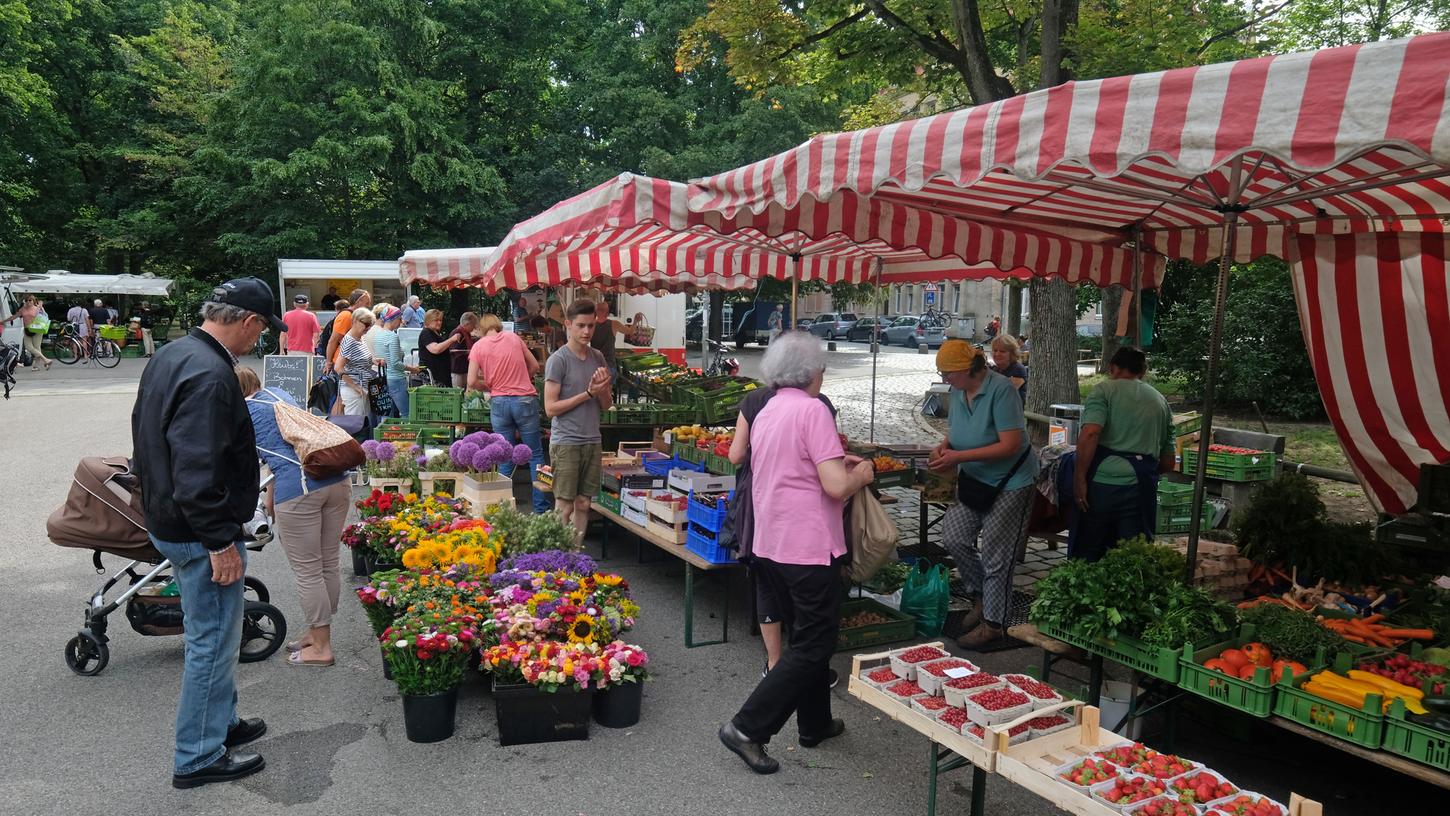 Der Wochenmarkt auf dem Kobergerplatz ist für die Menschen in der Nordstadt – und auch für die Bewohner von Thon – eine lieb gewordene Institution.