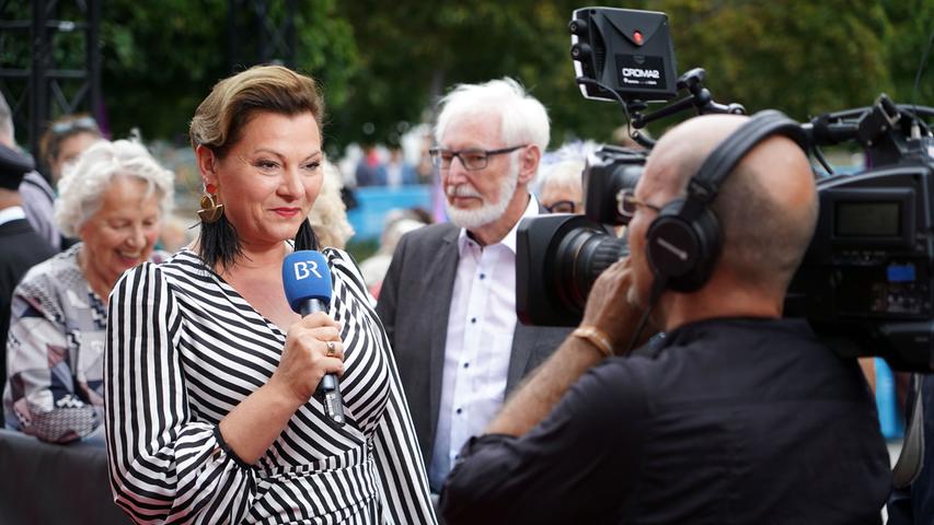 Auch für die Medien ist der Nürnberger Opernball mit all seiner Prominenz von besonderer Bedeutung. 
