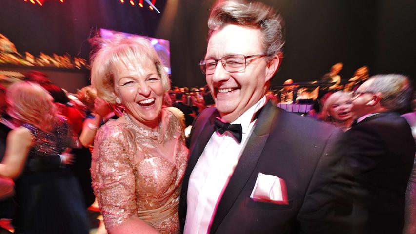 Sie hatten sichtbar Spaß: CSU-Politiker Michael Frieser mit Ehefrau Stefanie, die an dem Tag Geburtstag hatte.