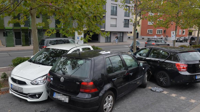 Seniorin demoliert Parkplatz in Erlangen: 40.000 Euro Schaden