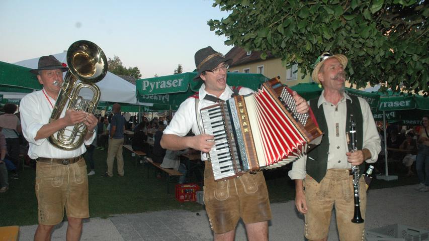 Beim Hopfenpflücker Festival Pyras rockte der Brauereigasthof
