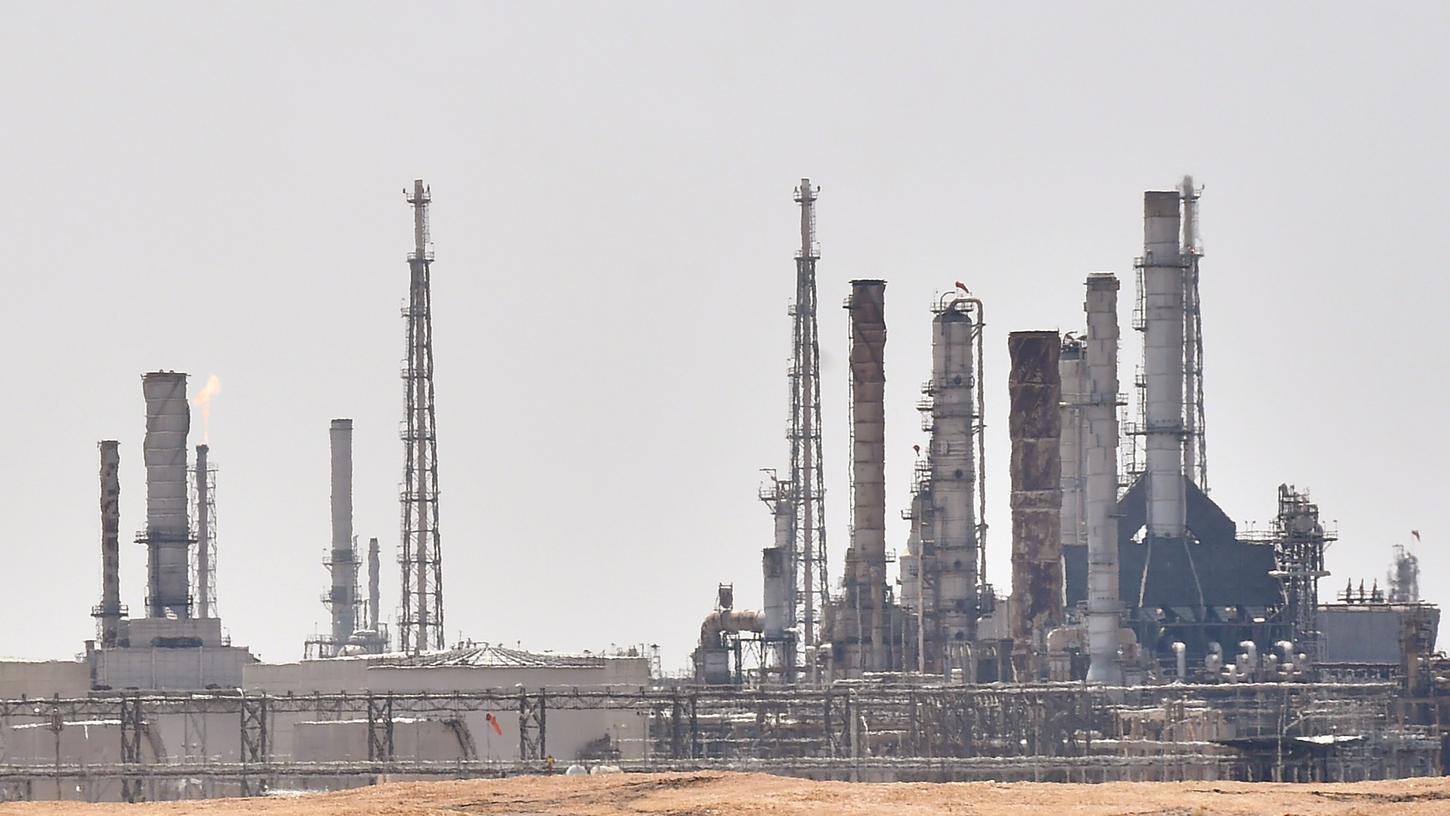 Die Ölproduktion in Saudi-Arabien ist durch die Attacke etwa um die Hälfte eingebrochen.