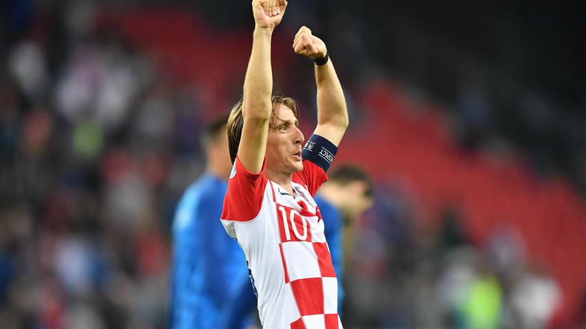 "Luka Modric wurde also wegen Steuerhinterziehung verurteilt. Das war der letzte nötige Schritt, um endlich auch Weltfußballer zu werden." (Christian Spiller, ZEIT Online, via Twitter.)