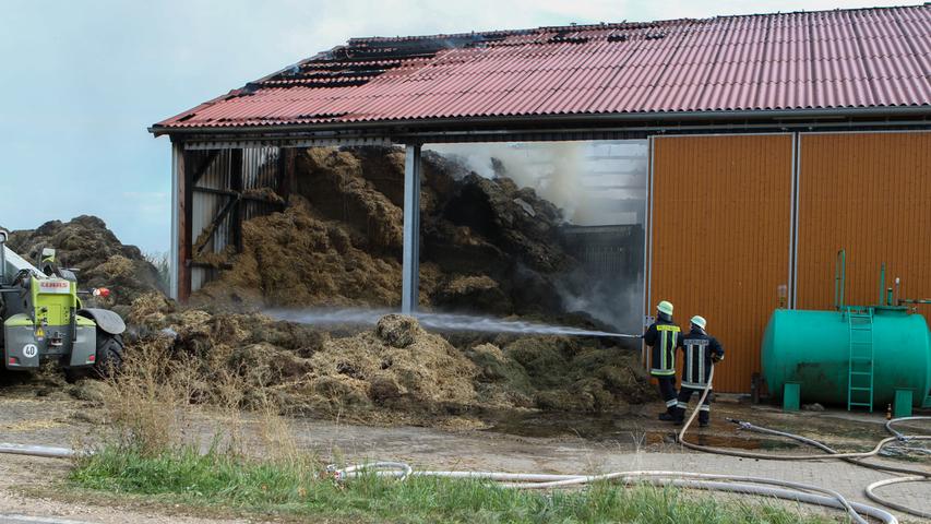 Heu und Stroh fingen Feuer - Brand in Geiselsberg