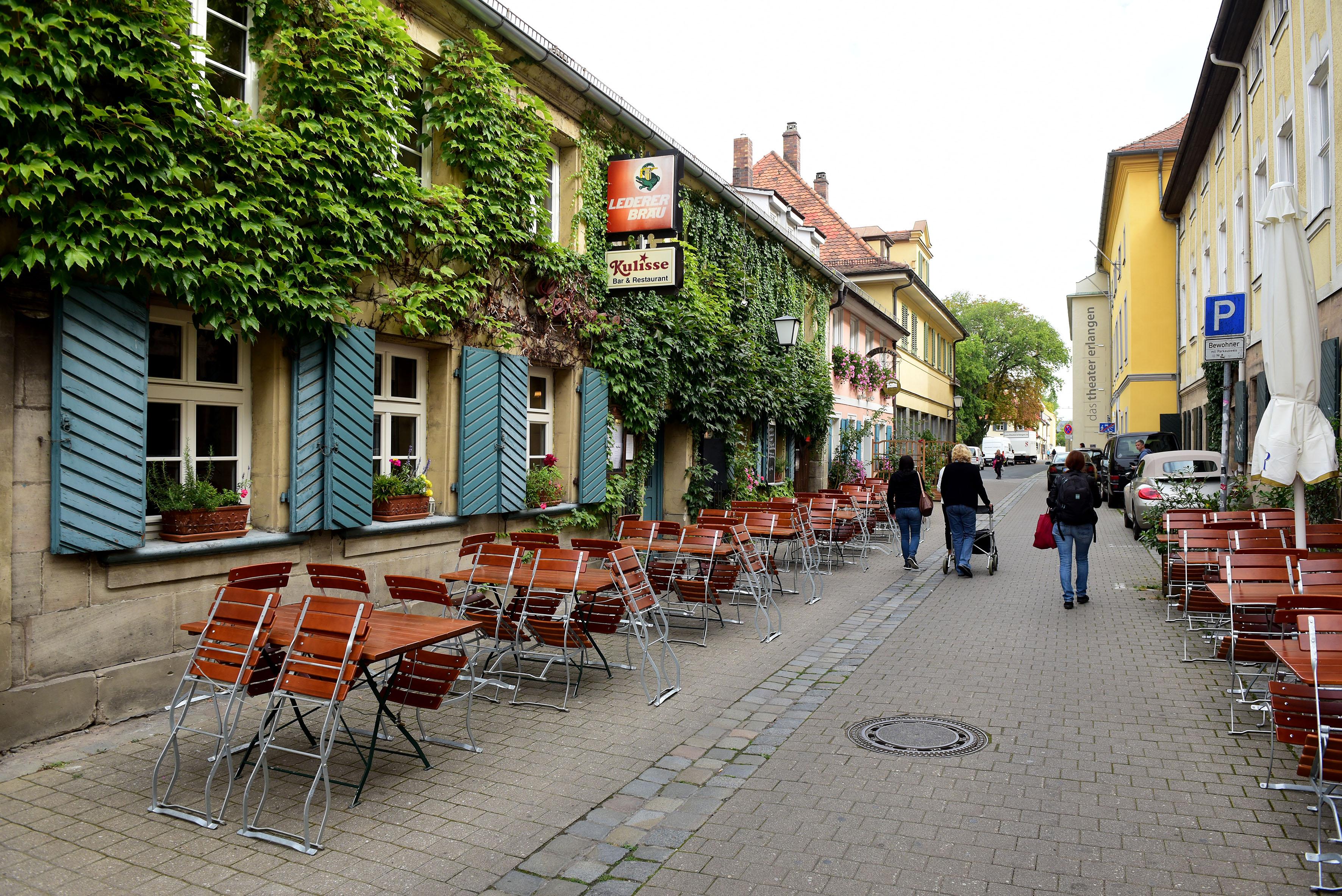 Durch die Theaterstraße geht´s zum Markgrafentheater.