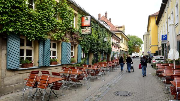 Durch die Theaterstraße geht´s zum Markgrafentheater.