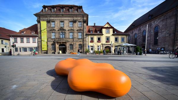 Der Martin-Luther-Platz und das Stadtmuseum.