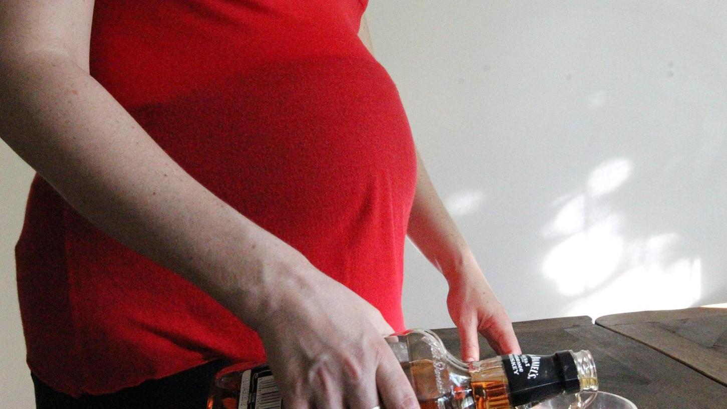 Alkohol in der Schwangerschaft kann das Baby schädigen.