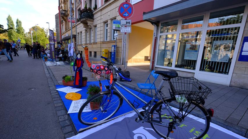 Liegestuhl statt Parkplatz: Parking Day in Nürnberg