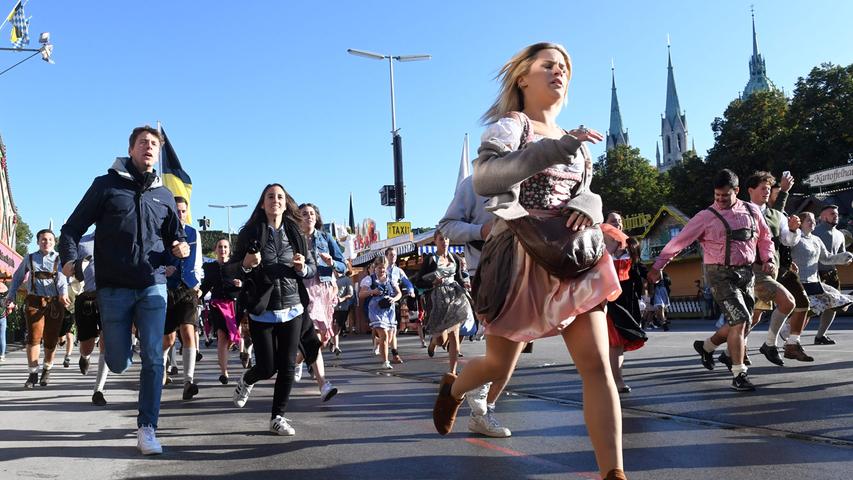 Abertausende stürmen die Wiesn: Die Oktoberfest-Eröffnung 2019