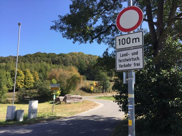 Trotz Einfahrtverbot in Altschauerberg: Drachenlord bleibt Pilgerstätte für 
