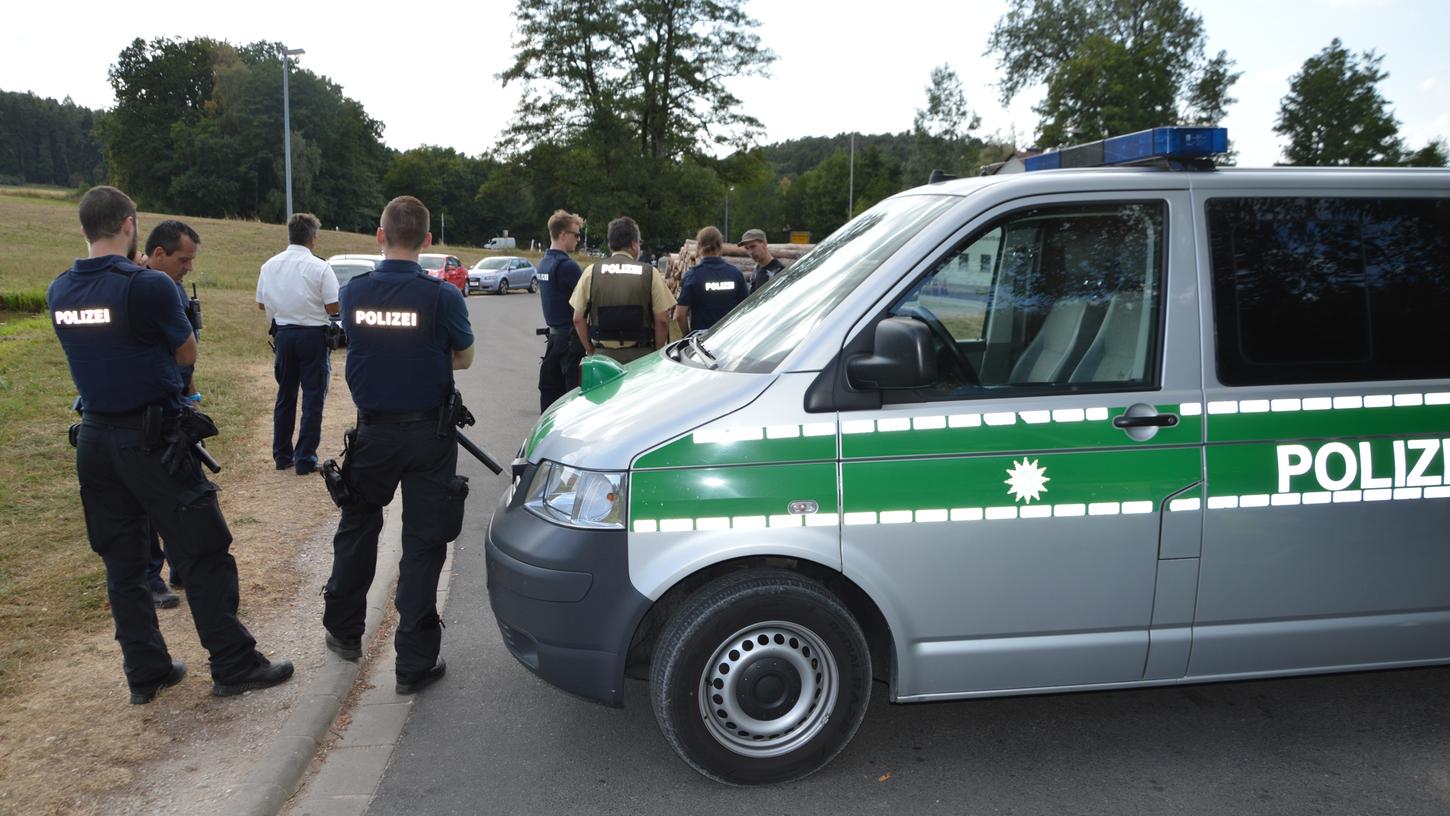 Trotz Einfahrtverbot in Altschauerberg: Drachenlord bleibt Pilgerstätte für Trotz Einfahrtverbot in Altschauerberg: Drachenlord bleibt Pilgerstätte für