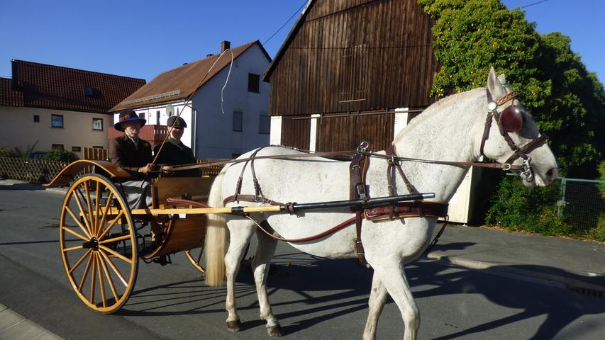 Stolz und kräftig: Prächtige Pferdegespanne fuhren durch die Fränkische Schweiz