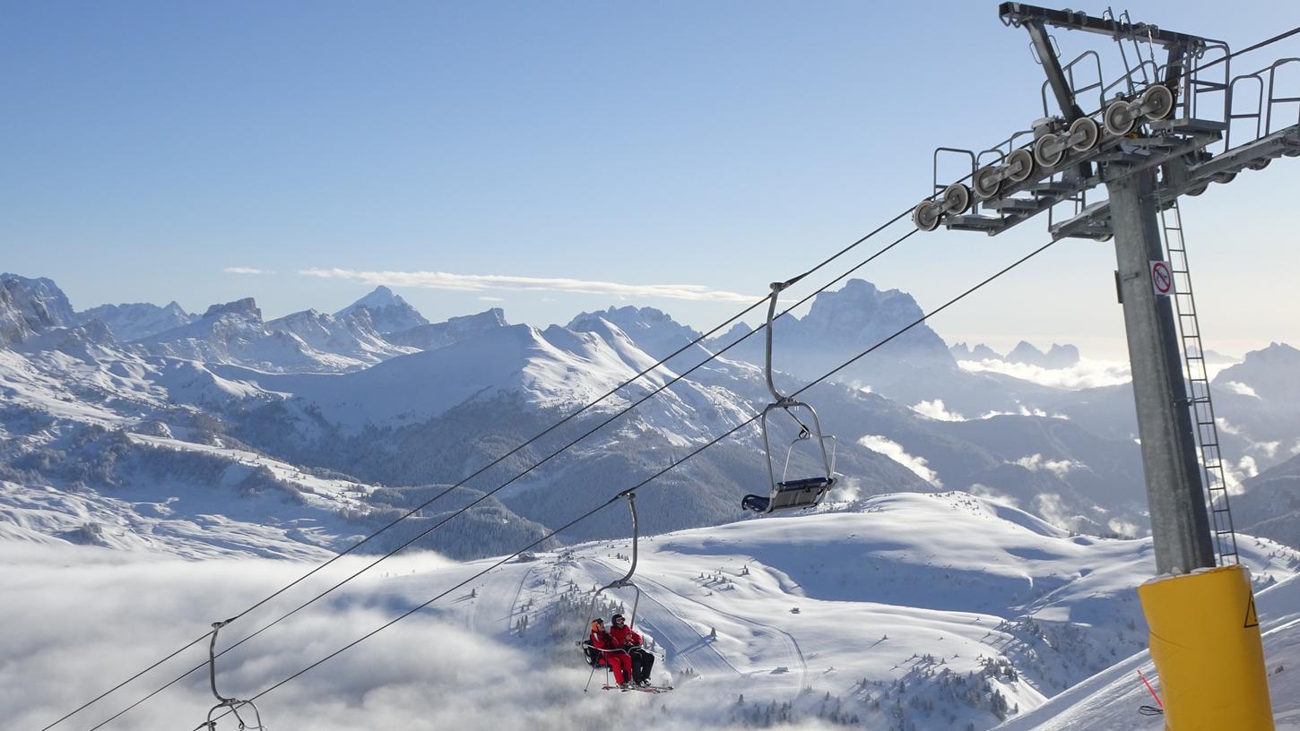 Rund um Sella und den Langkofel. Das Grödner Tal bietet fast unbegrenzten Ski-Spaß im größten zusammenhängenden Skigebiet der Welt. Rund um Sella und den Langkofel. Das Grödner Tal bietet fast unbegrenzten Ski-Spaß im größten zusammenhängenden Skigebiet der Welt.