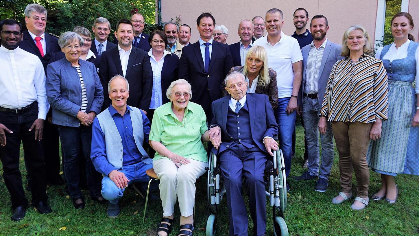 Ältestes FW-Mitglied der Welt: Dr. Rudolf Kaiser feiert 100. Geburtstag in Parsberg