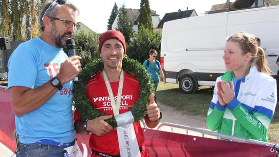 Kay-Uwe Müller beim Marathon vor Kai Reißinger