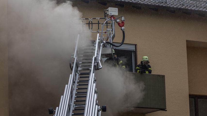 Gunzenhausen: Brand in Mehrfamilienhaus ausgebrochen