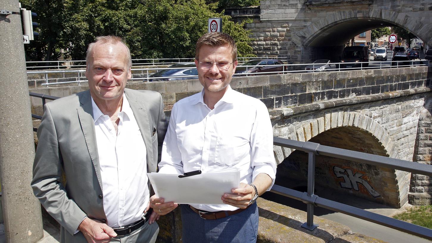 Markus König (rechts) bedauert die Entscheidung von Joachim Thiel (links).