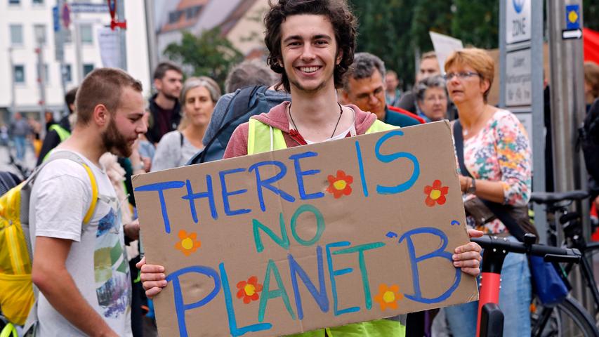 Sternmarsch fürs Klima: Fridays-for-Future-Bewegung demonstriert in Nürnberg