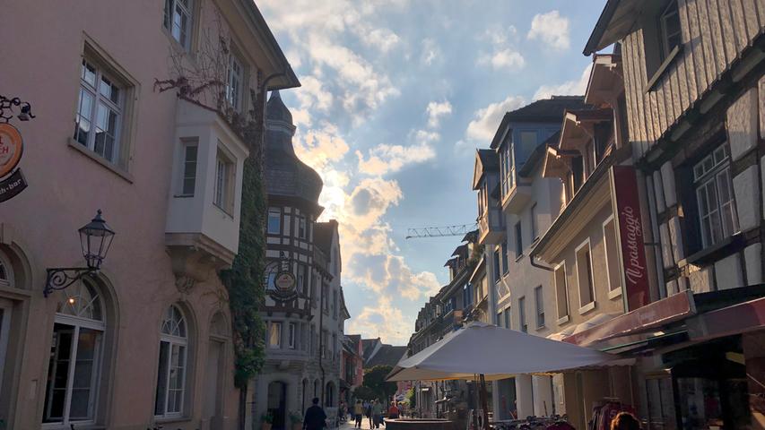 Auch die schmucke Altstadt von Radolfzell bietet sich für einen entspannten Bummel am Abend an.
