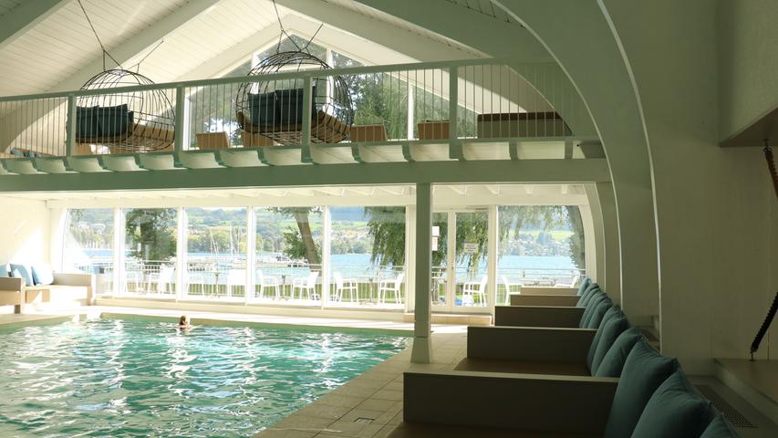 Oder im Schwimmbad des Hotels Hoeri – mit Blick auf den Bodensee. Das Hotel hat auch eine ganz neu