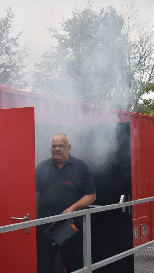 Heiße Kiste: Die Brandübungsanlage in Neumarkt