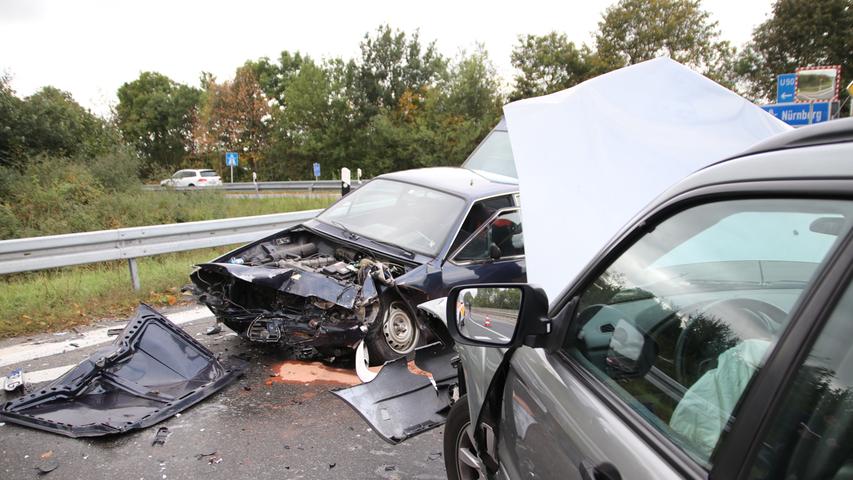 Oldtimer prallt auf SUV: Schwerer Unfall bei Möhrendorf