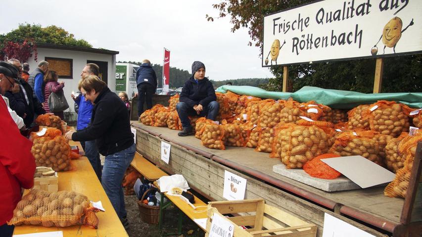 Röttenbacher Kartoffelmarkt zieht Tausende an