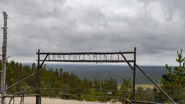 Auch ein Highlight im hohen Norden: Die Amethyst-Mine im Luosto-Nationalpark.