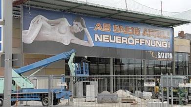 Eröffnungstransparent sorgt für Wirbel Eröffnungstransparent sorgt für Wirbel