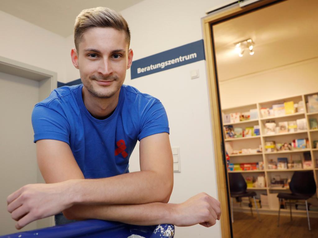 Gay treff erlangen Gay & Bi Kontakte in Bayern: Mann sucht Gay treff erlangen Gay & Bi Kontakte in Bayern: Mann sucht