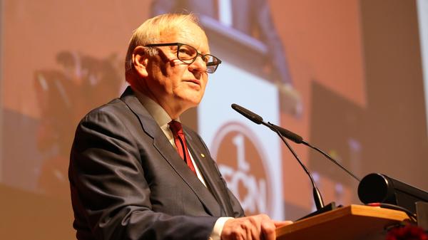 Dr. Thomas Grethlein hatte wohl die meisten Redeanteile an diesem Nachmittag. Kein Wunder, er ist ja auch Aufsichtsratvorsitzender.