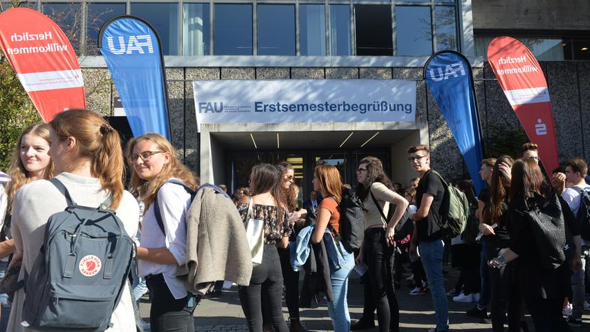 Willkommen im Studentenleben: Die FAU begrüßt ihre Erstsemester!