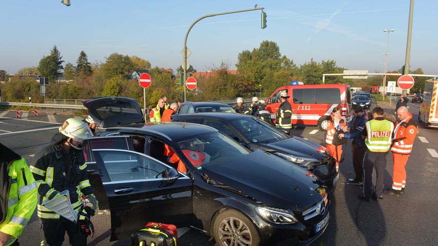 Unfall in der Werner-von-Siemens-Straße sorgt für lange Staus
