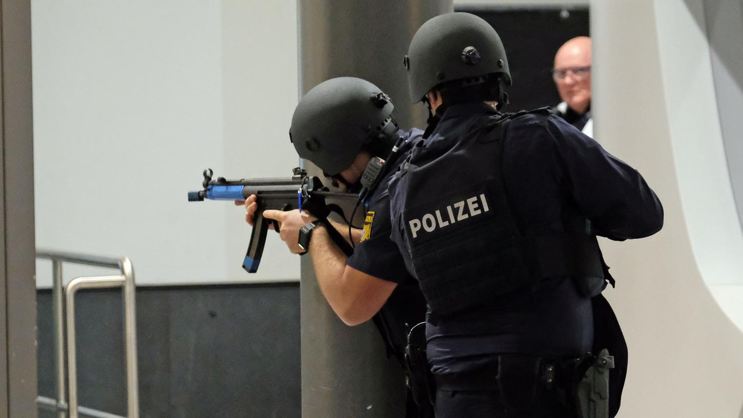Anti-Terror-Übung in der Innenstadt von Erlangen