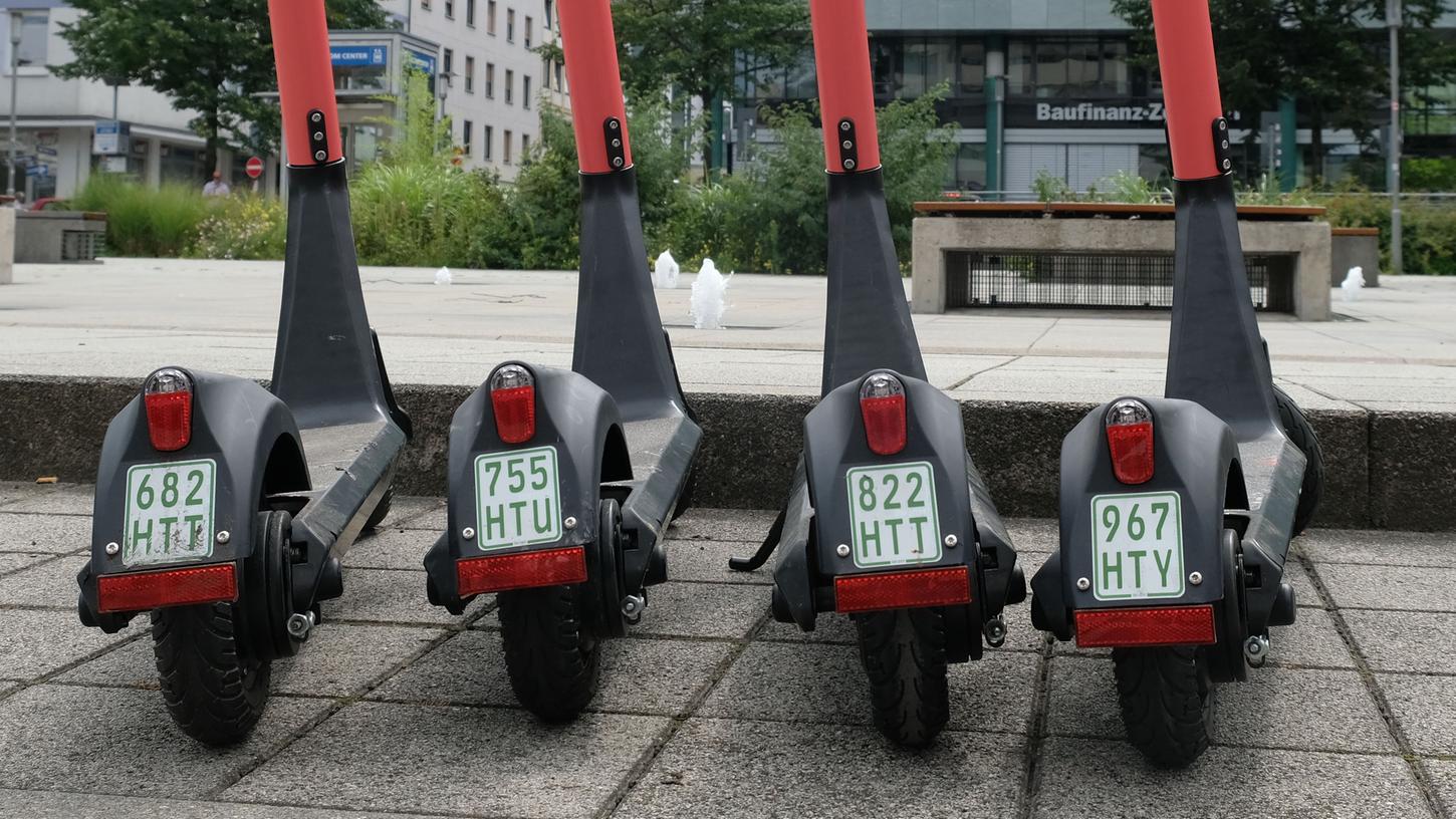 Auch in Nürnberg kann man seit diesem Sommer E-Scooter ausleihen. Doch was passiert im Winter mit ihnen?
