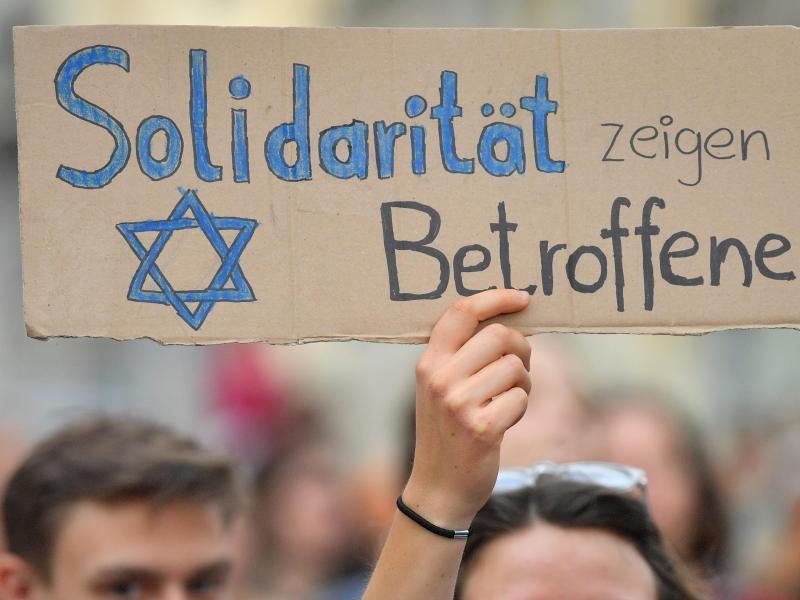 Studie: Starker Anstieg Von Antisemitismus Im Netz Seit Corona-Beginn