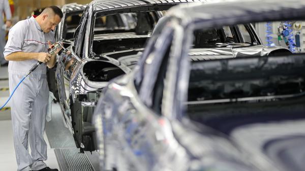 urn:newsml:dpa.com:20090101:190930-99-93317