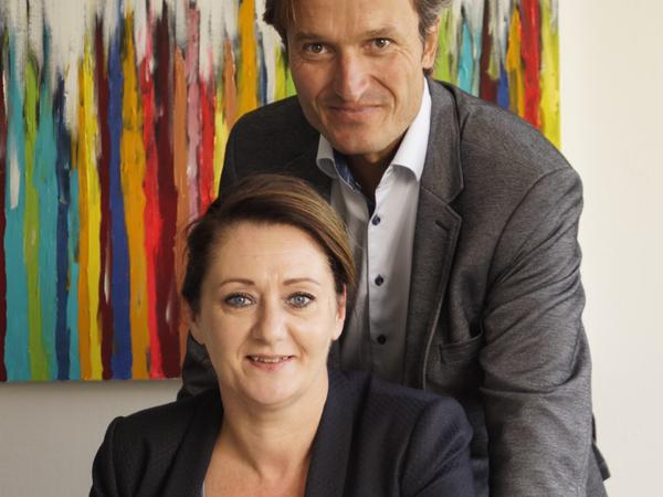 Die Versicherungsexperten: Birgit Nagel und Andreas Grüner.