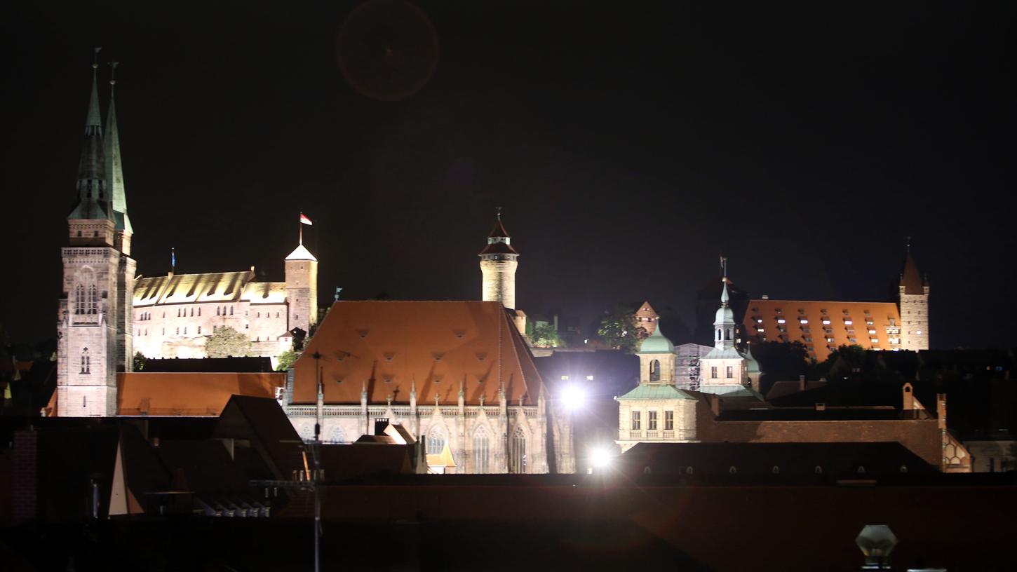 Lichtverschmutzung: Auf der Kaiserburg wird es bald dunkel Lichtverschmutzung: Auf der Kaiserburg wird es bald dunkel