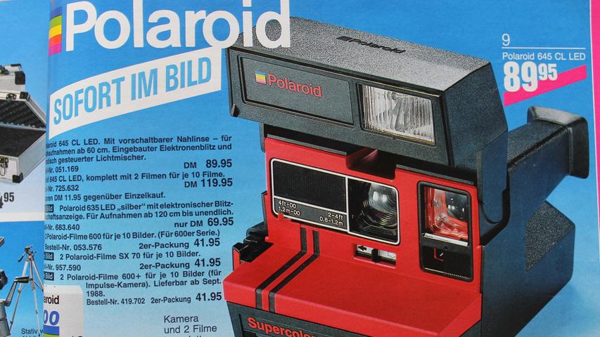 Die Polaroid: mit vorschaltbarer Nahlinse und eingebautem Elektronenblitz.
