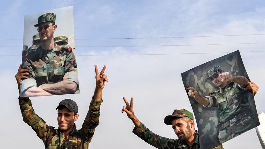 Syriens Armee rückt wieder vor: Die Kurden haben sich mit Machthaber Assad verbündet und rücken in Richtung türkische Grenze vor.