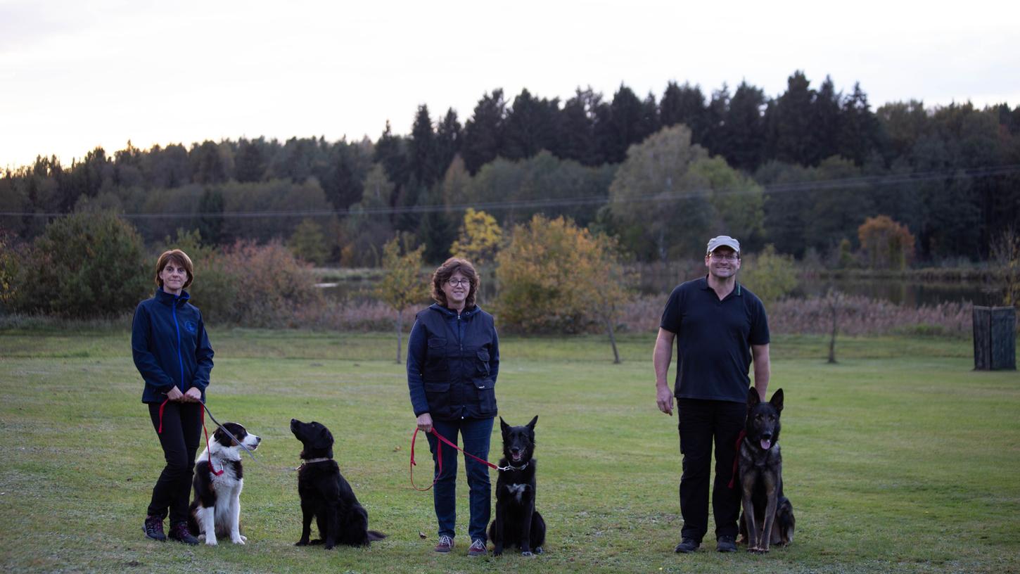 Erfolgreiche Hundeprüfungen des Schäferhundevereins in Pyrbaum