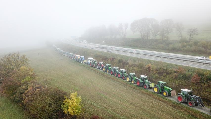 Bauern-Protest: Tausende Traktoren rollen durch Franken