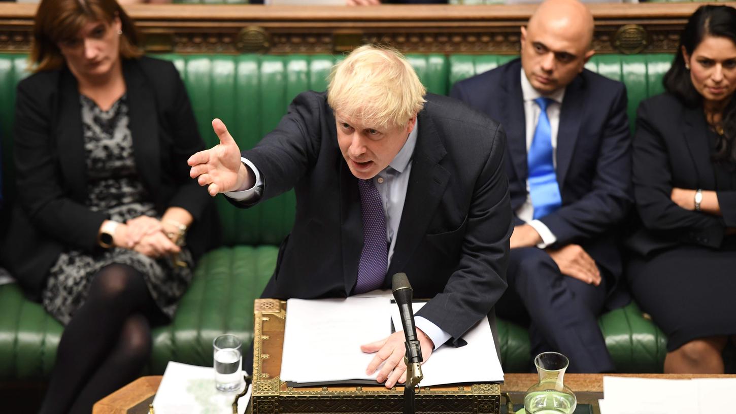 Das britische Parlament hat in einer Abstimmung am Dienstag den straffen Brexit-Zeitplan von Premierminister Boris Johnson gekippt. Das britische Parlament hat in einer Abstimmung am Dienstag den straffen Brexit-Zeitplan von Premierminister Boris Johnson gekippt.