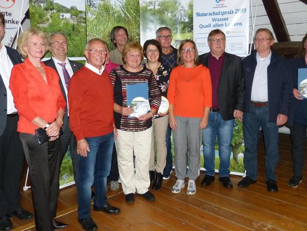 Blühende Vorbilder: Naturschutzpreis an Gärtner im Kreis Forchheim verliehen