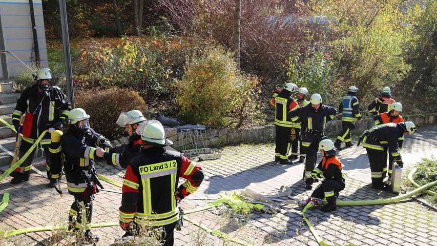 Rauch in Obertrubach: Großübung mit 14 Feuerwehren
