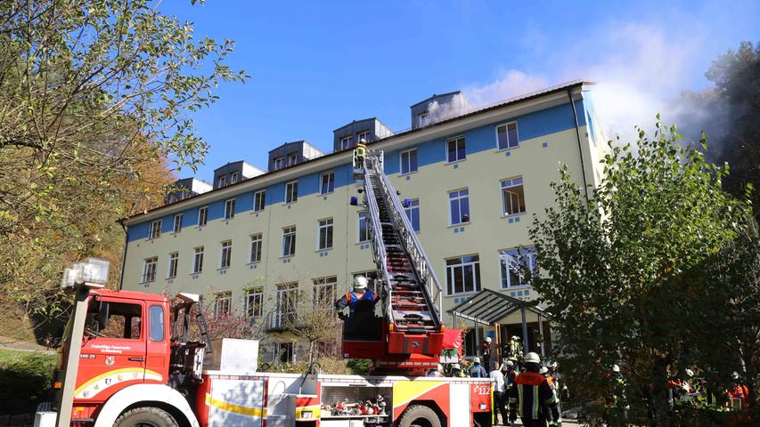Rauch in Obertrubach: Großübung mit 14 Feuerwehren