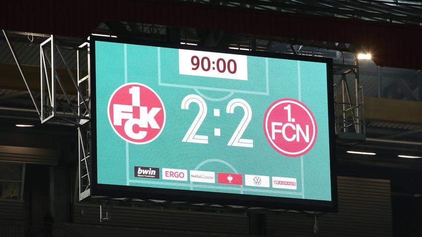 30.10.2019 --- Fussball --- Saison 2019 2020 --- DFB Pokal Vereinspokal --- 02. Runde: 1. FC Kaiserslautern FCK ( Rote Teufel ) - 1. FC Nürnberg Nuernberg FCN ( Club ) --- Foto: Sport-/Pressefoto Wolfgang Zink / DaMa --- regulations prohibit any use of photographs as image sequences and/or quasi-video --- ....Anzeigentafel nach 90 Minuten 2:2